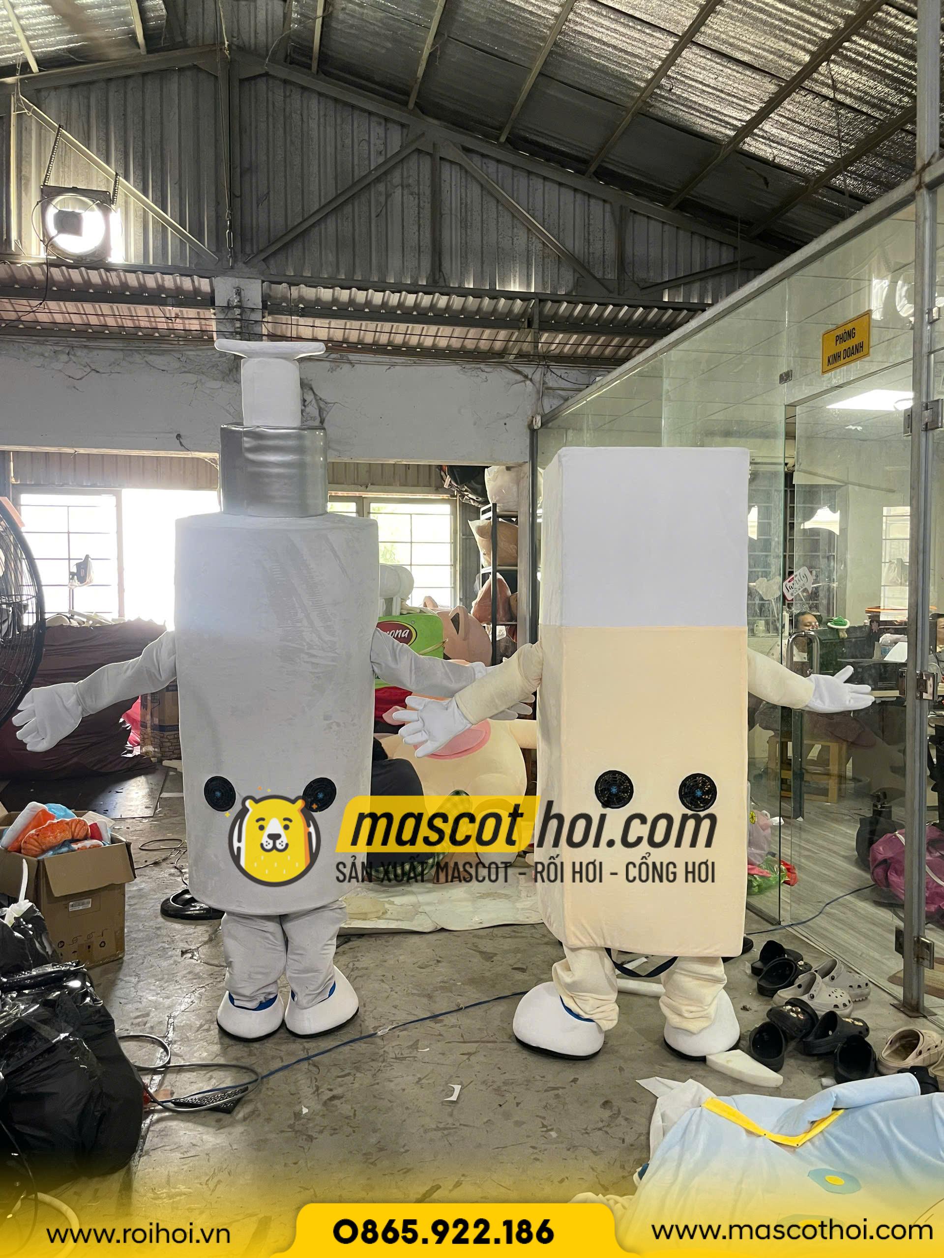 MASCOT BÔNG MỸ PHẨM REJURAN COSMETICS VÀ FUSION RETINOL 2026