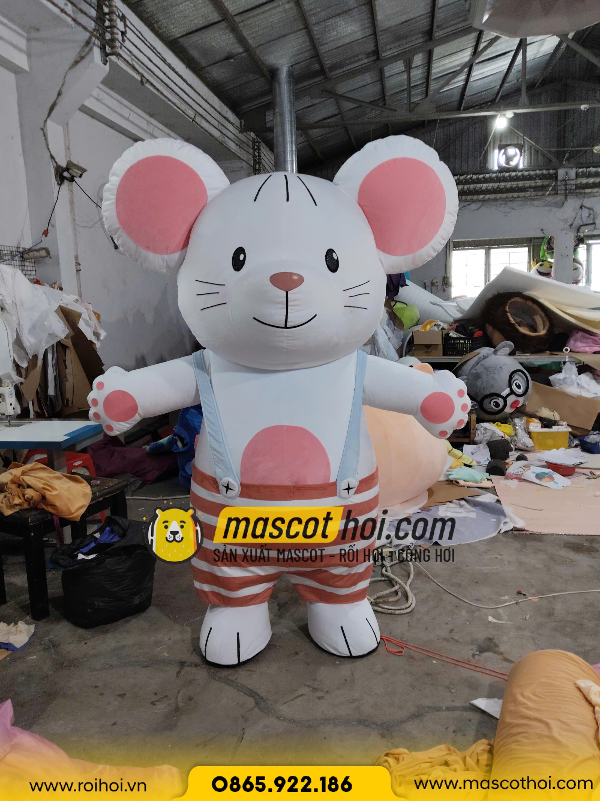 MASCOT HƠI CHUỘT HỒNG 2026